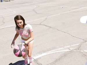 Sporty Girl With A Stunning Ass Follows Him Home For Dick